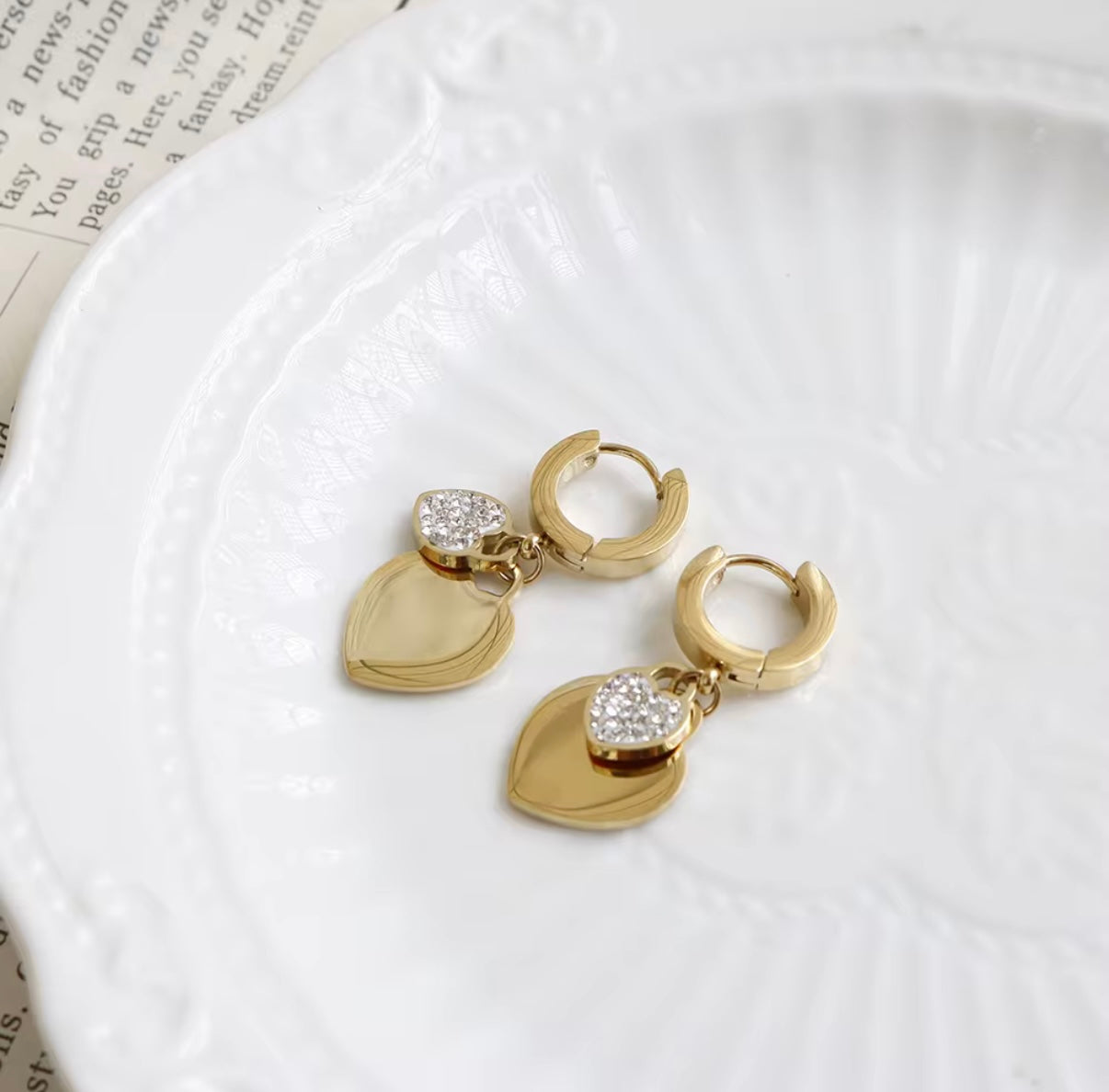 Brinco Valen Banhado em Ouro 18K