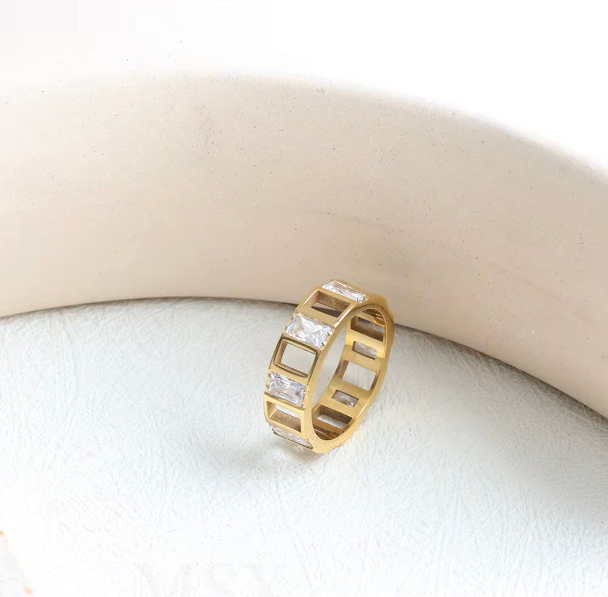 Anel Irís Banhado em Ouro 18K