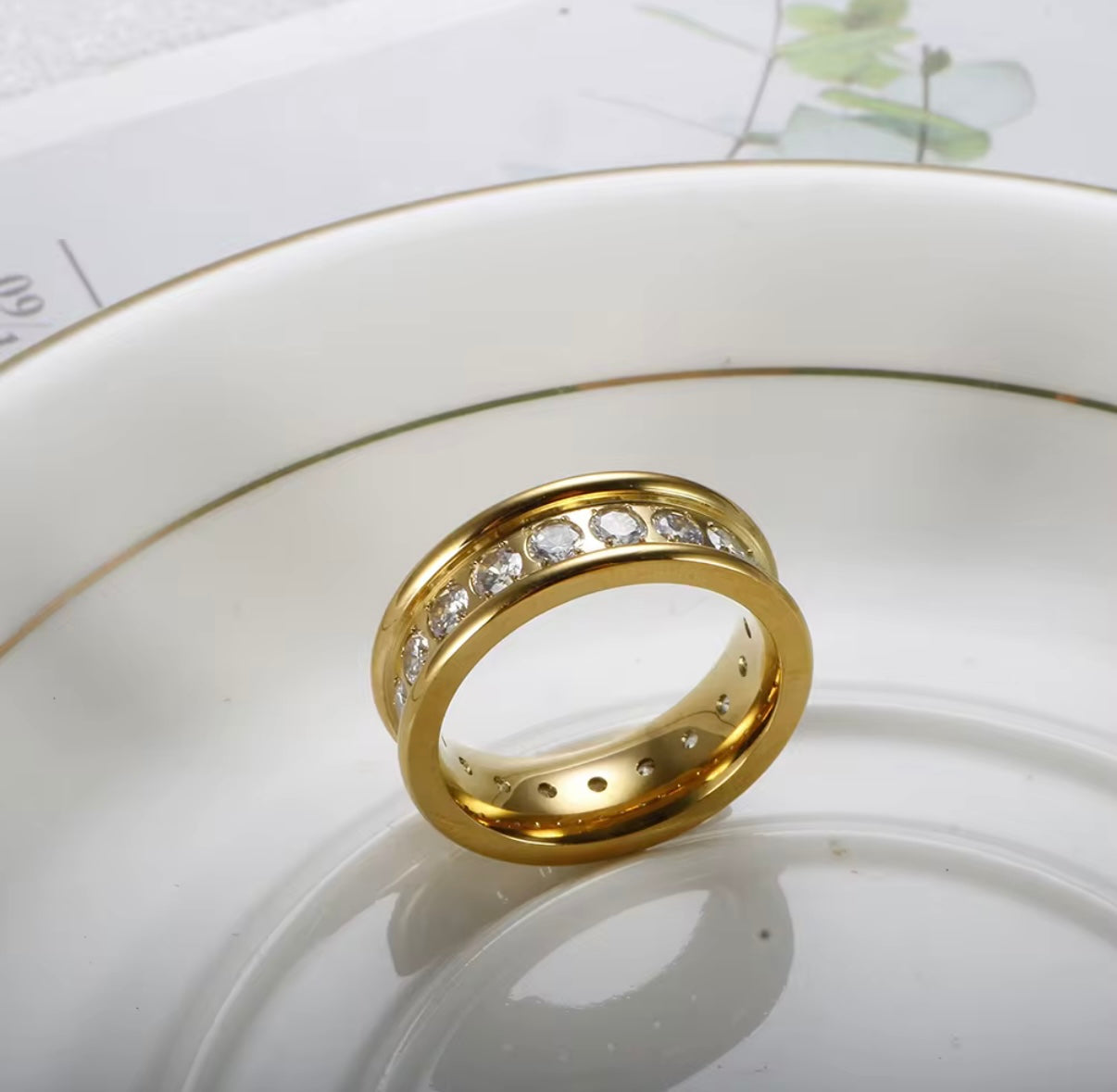 Anel Encanto Banhado em Ouro 18K