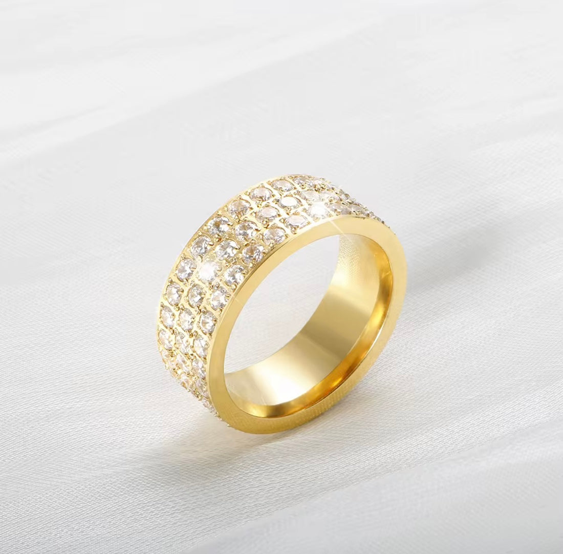 Anel Nobre Banhado em Ouro 18K