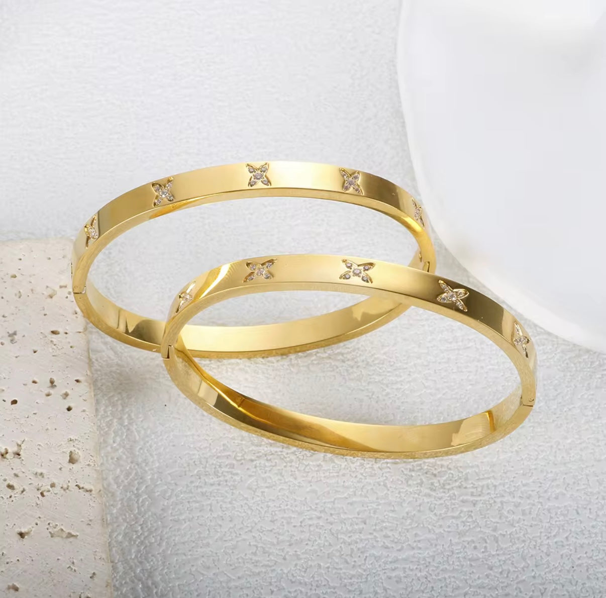 Bracelete Luna Banhado em Ouro 18K